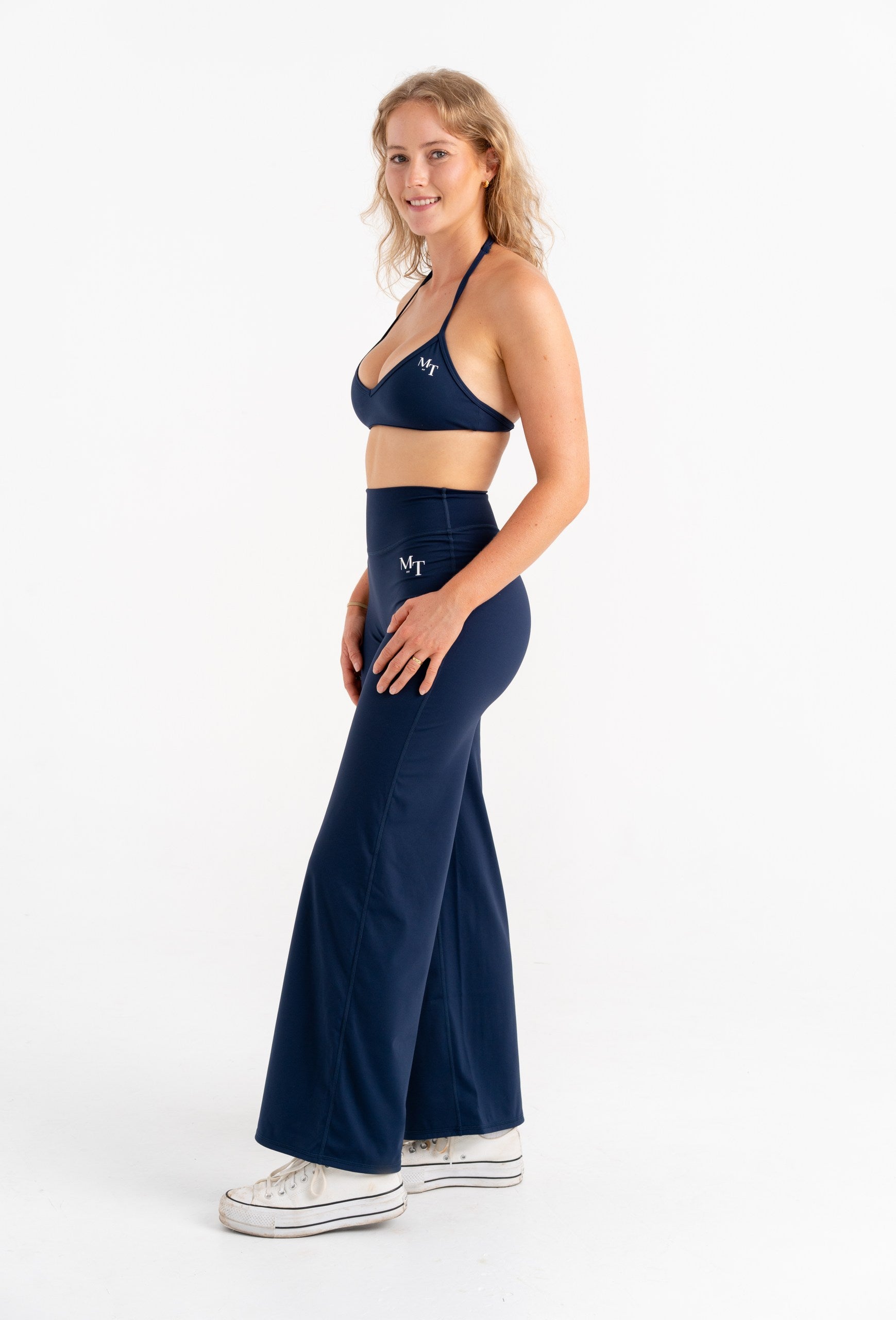 MT Fit Flow Wide-Leg Active Set – Sports Bra & Flare Pants